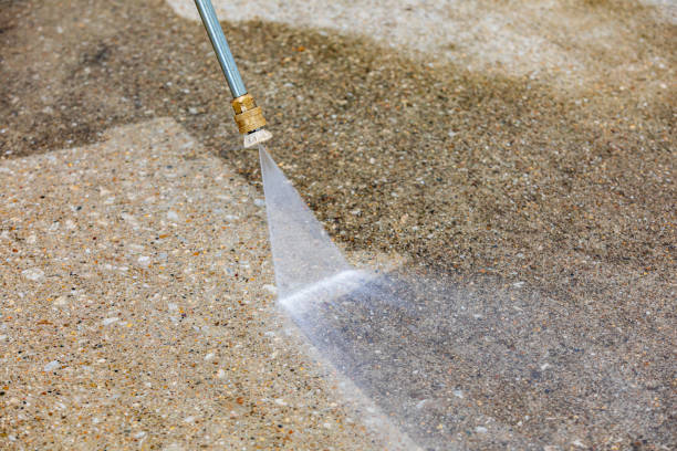 Best Pool Deck Cleaning  in Westway, TX